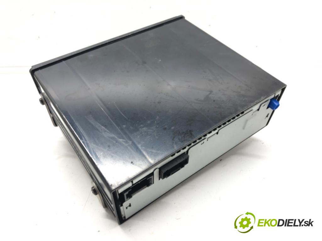 AUDI A8 D3 (4E2, 4E8) 2002 - 2010    4.0 TDI quattro 202 kW [275 KM] olej napędowy 2003  čítač navigácie 4E0919977 (Ostatné)