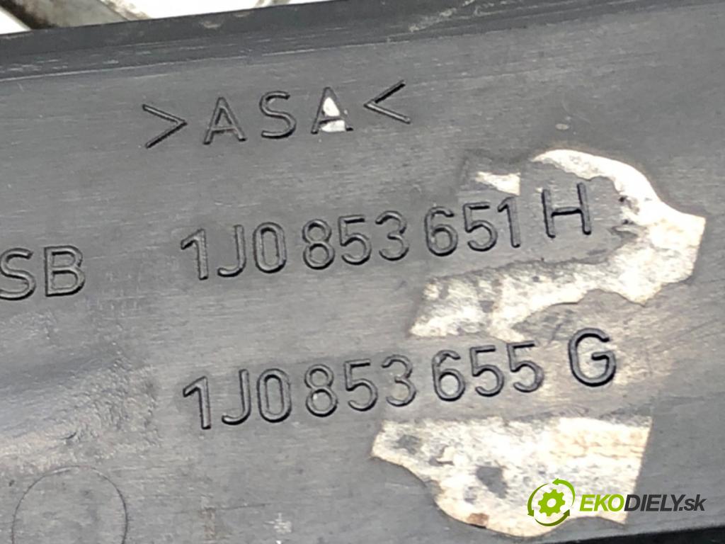 VW GOLF IV (1J1) 1997 - 2008    1.4 16V 55 kW [75 KM] benzyna 1997 - 2004  mřížka maska  (Mřížky (masky) chladičů)