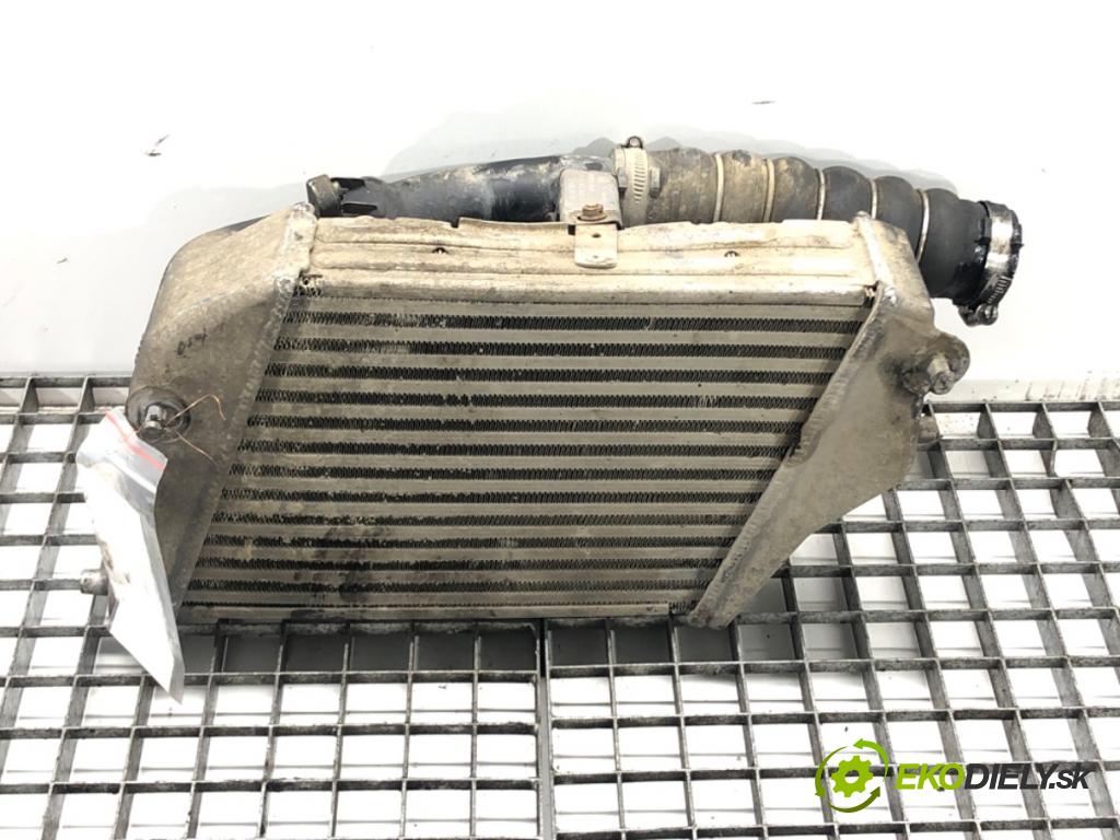 AUDI A8 D3 (4E2, 4E8) 2002 - 2010    4.0 TDI quattro 202 kW [275 KM] olej napędowy 2003  intercooler pravý 4E0145806A (Chladiče nasávaného vzduchu (intercoolery))