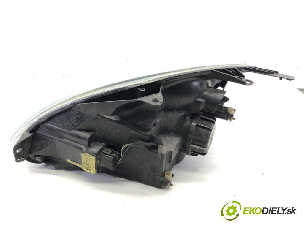 FORD FIESTA V (JH_, JD_) 2001 - 2014    1.4 TDCi 50 kW [68 KM] olej napędowy 2001 - 2008  Svetlomet pravy predný