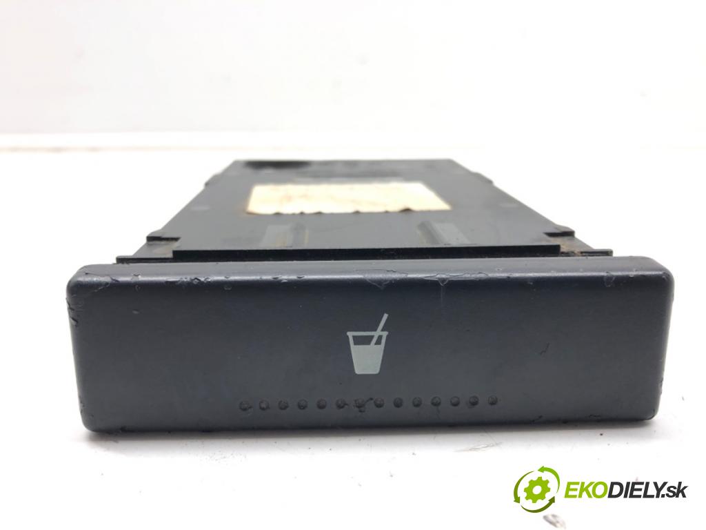 SEAT ALHAMBRA (7V8, 7V9) 1996 - 2010    1.9 TDI 85 kW [115 KM] olej napędowy 2000 - 2010  Držiak na nápoje 7M3858601 (Úchyty, držiaky na nápoje)