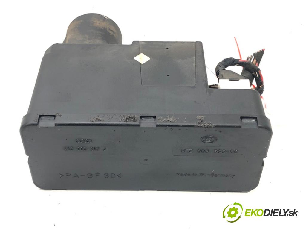 AUDI A4 B5 (8D2) 1994 - 2001    1.8 92 kW [125 KM] benzyna 1994 - 2000  pumpa centrálneho zámku 4A0862257J (Riadiace jednotky centrálneho zámku)