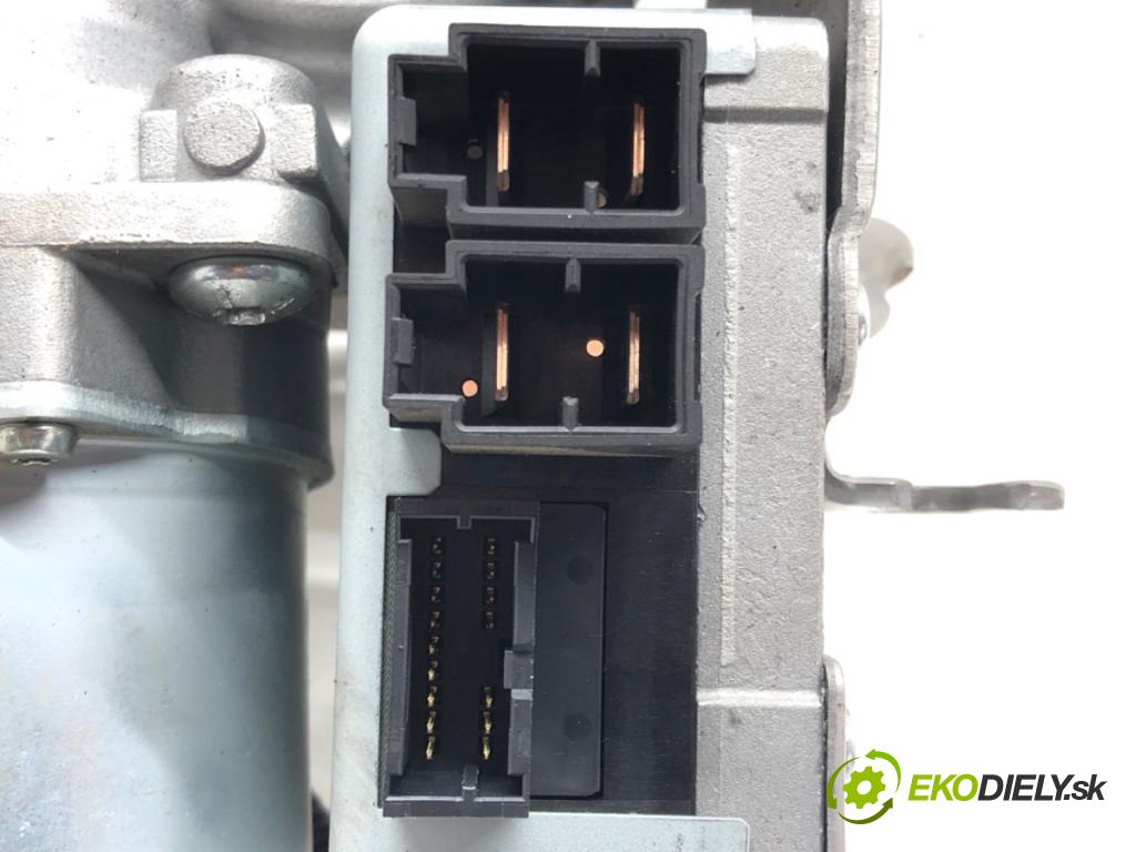 NISSAN NOTE (E11, NE11) 2005 - 2013    1.4 65 kW [88 KM] benzyna 2006 - 2012  Pumpa servočerpadlo 488109U13A 28500-9U05A (Servočerpadlá, pumpy riadenia)