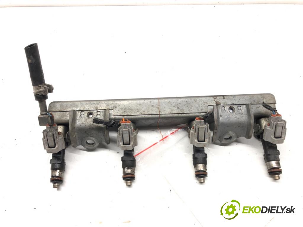 NISSAN NOTE (E11, NE11) 2005 - 2013    1.4 65 kW [88 KM] benzyna 2006 - 2012  Lišta vstrekovacia 280158013 (Vstrekovacie lišty)