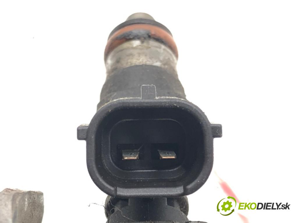 NISSAN NOTE (E11, NE11) 2005 - 2013    1.4 65 kW [88 KM] benzyna 2006 - 2012  Lišta vstrekovacia 280158013 (Vstrekovacie lišty)