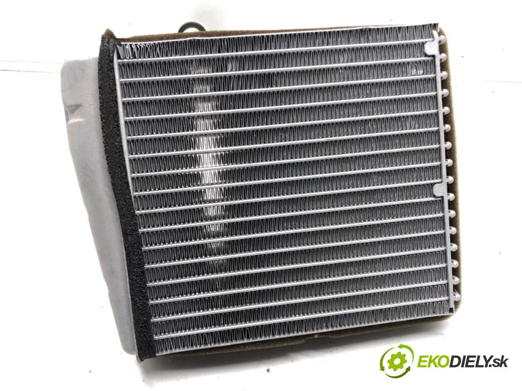 VW GOLF V Variant (1K5) 2007 - 2009    1.9 TDI 77 kW [105 KM] olej napędowy 2007 - 2009  topné těleso radiátor topení 1K0819031A (Radiátory topení)