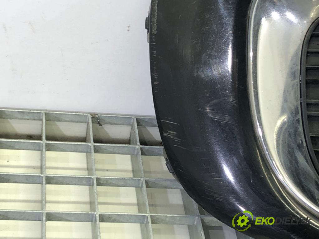 MINI MINI (R56) 2005 - 2014    One 72 kW [98 KM] benzyna 2010 - 2013  mří nárazníka přední část 7250787 7248789 (Mřížky (masky) chladičů)