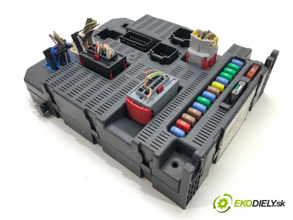 CITROEN C4 I (LC_) 2004 - 2014    1.6 16V 80 kW [109 KM] benzyna 2004 - 2011  modul BSI 9663798580 (Pojistkové skříňky)