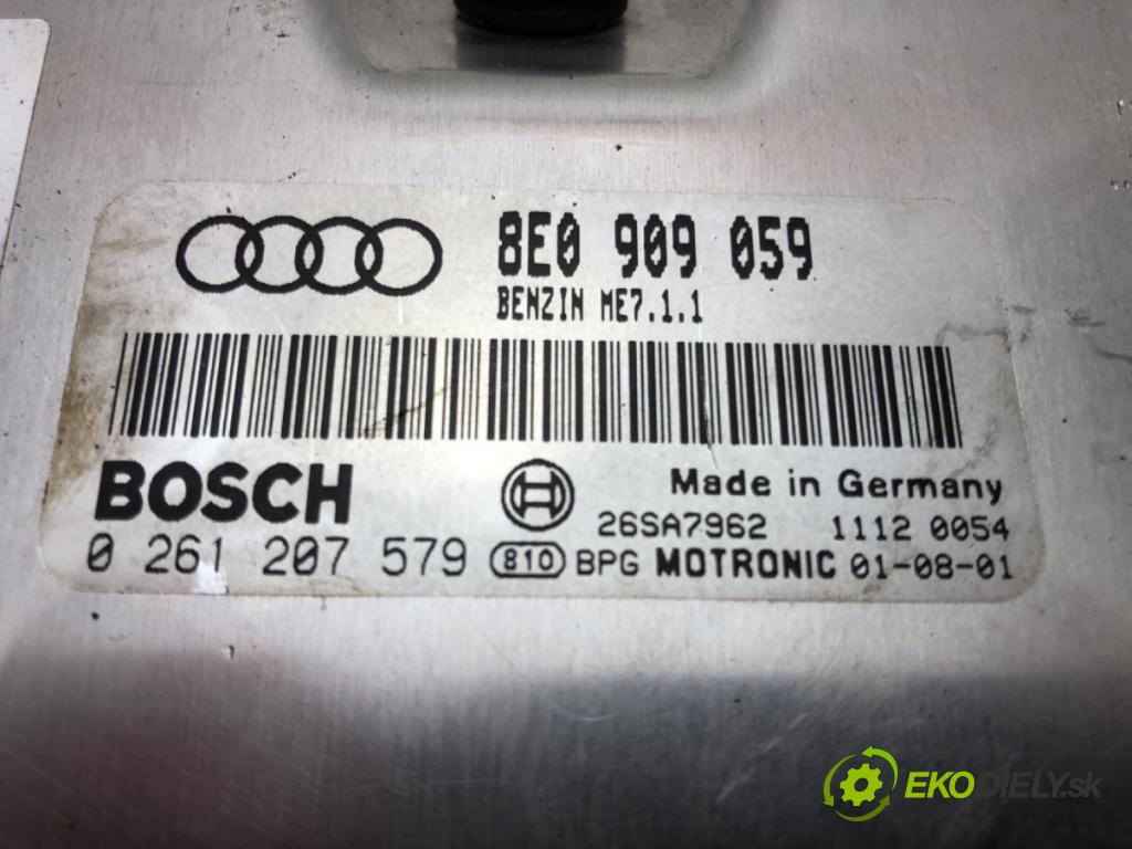 AUDI A4 B6 Avant (8E5) 2000 - 2005    3.0 quattro 162 kW [220 KM] benzyna 2001 - 2004  riadiaca jednotka Motor 0261207579 (Riadiace jednotky)