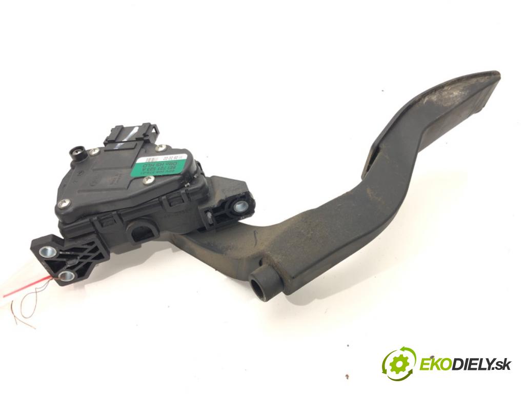 AUDI A4 B6 Avant (8E5) 2000 - 2005    3.0 quattro 162 kW [220 KM] benzyna 2001 - 2004  Potenciometer plynového pedálu 8E1721523A (Pedále)