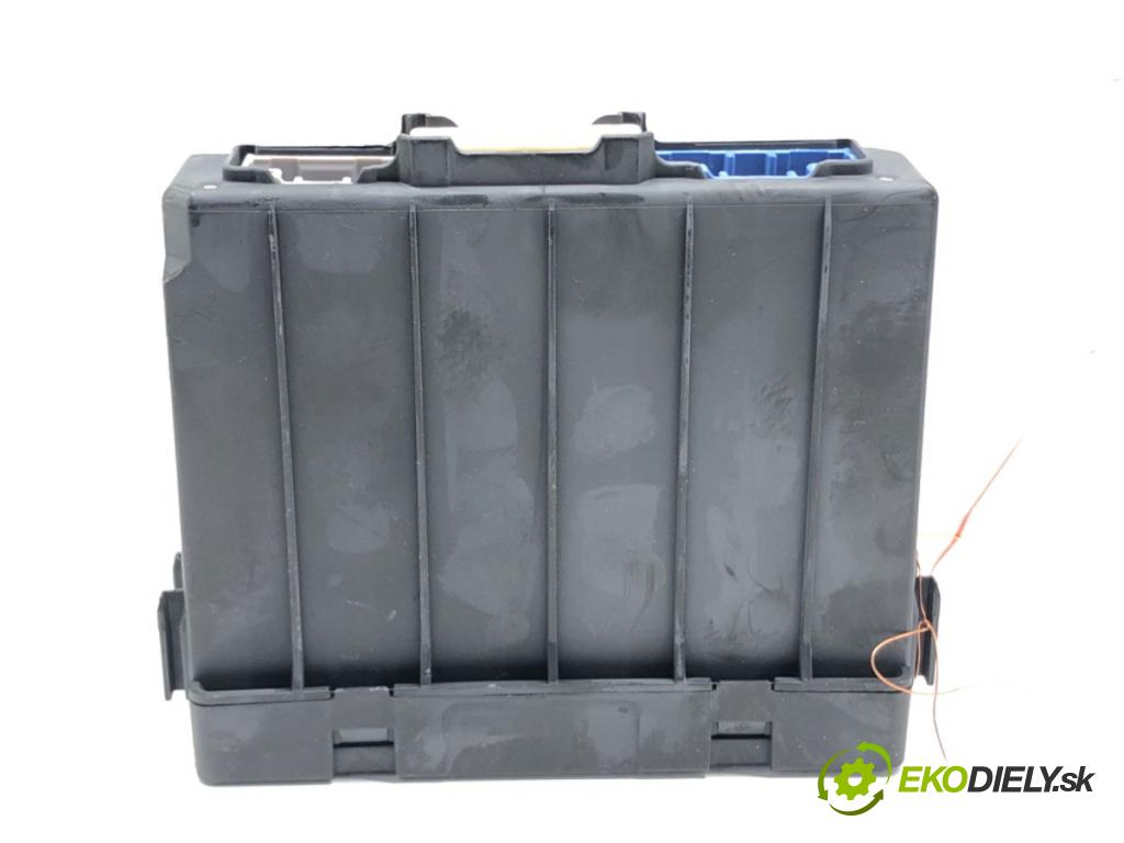 MAZDA 3 (BM, BN) 2013 - 2022    2.0 88 kW [120 KM] benzyna 2013 - 2022  Modul BCM KD45-675X0C (Ostatné)