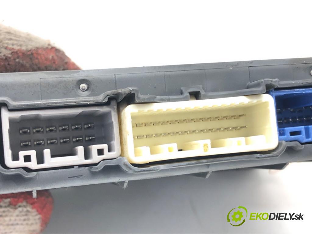 MAZDA 3 (BM, BN) 2013 - 2022    2.0 88 kW [120 KM] benzyna 2013 - 2022  Modul BCM KD45-675X0C (Ostatné)