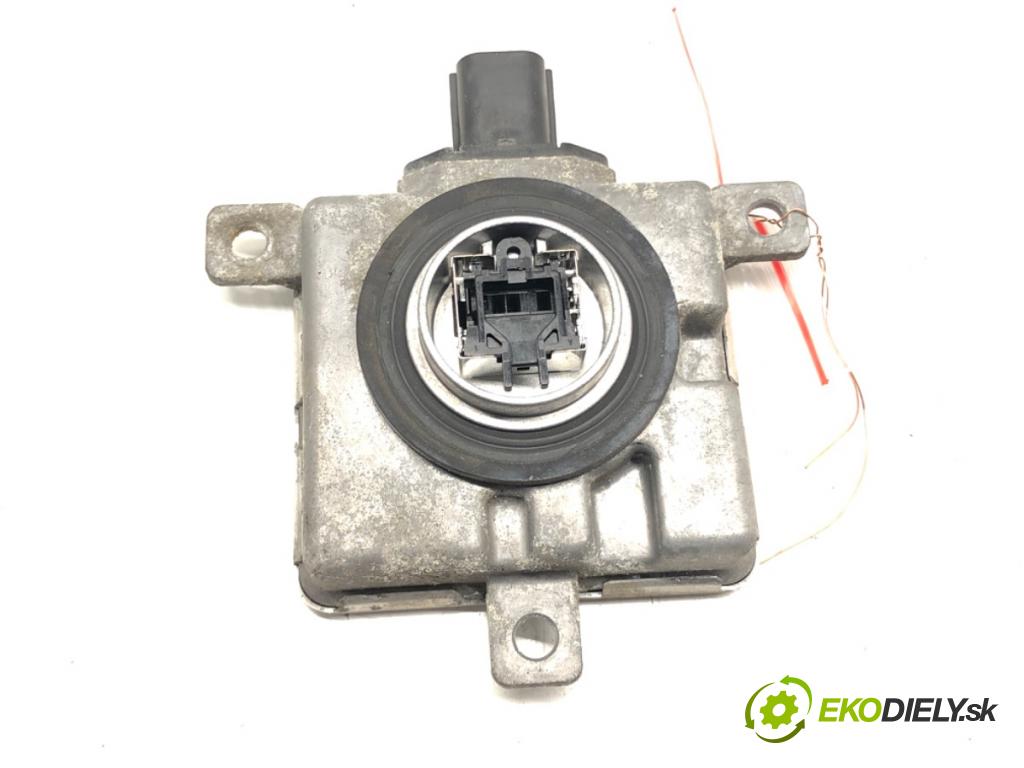 MAZDA 3 (BM, BN) 2013 - 2022    2.0 88 kW [120 KM] benzyna 2013 - 2022  Menič XENON W3T24571 (Riadiace jednotky xenónu)