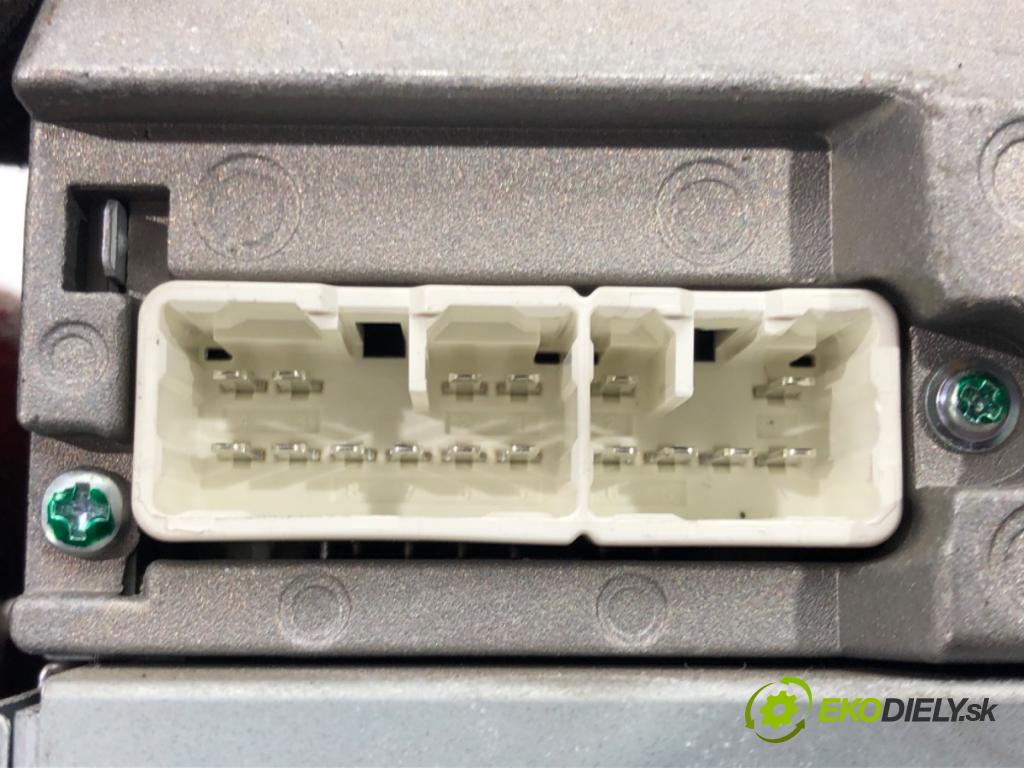 TOYOTA AVENSIS Kombi (_T25_) 2003 - 2008    2.0 D-4D (ADT250_) 93 kW [126 KM] olej napędowy 20  RADIO 86120-05130 (Audio zariadenia)