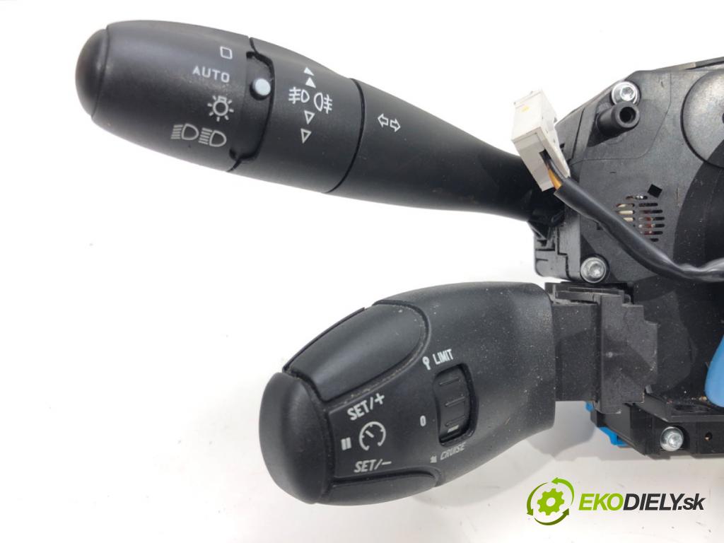 PEUGEOT 207 (WA_, WC_) 2006 - 2015    1.6 16V VTi 88 kW [120 KM] benzyna 2007 - 2012  Prepínač kombinovaný 96657274XT (Prepínače, spínače, tlačidlá a ovládače kúrenia)