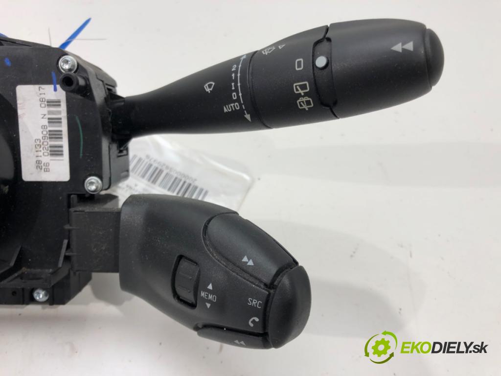 PEUGEOT 207 (WA_, WC_) 2006 - 2015    1.6 16V VTi 88 kW [120 KM] benzyna 2007 - 2012  Prepínač kombinovaný 96657274XT (Prepínače, spínače, tlačidlá a ovládače kúrenia)