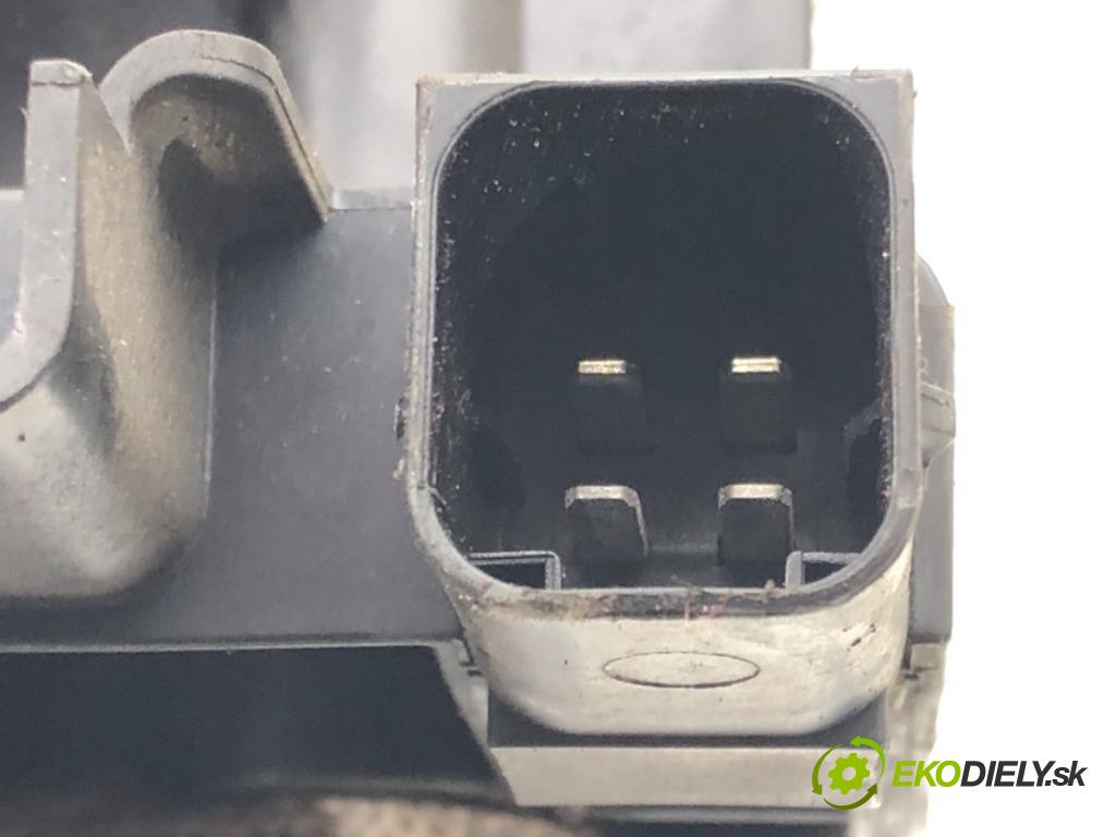 CITROEN C5 I (DC_) 2001 - 2005    2.0 16V (DCRFNC, DCRFNF) 100 kW [136 KM] benzyna 2  Cievka zapaľovacia  (Zapaľovacie cievky, moduly)