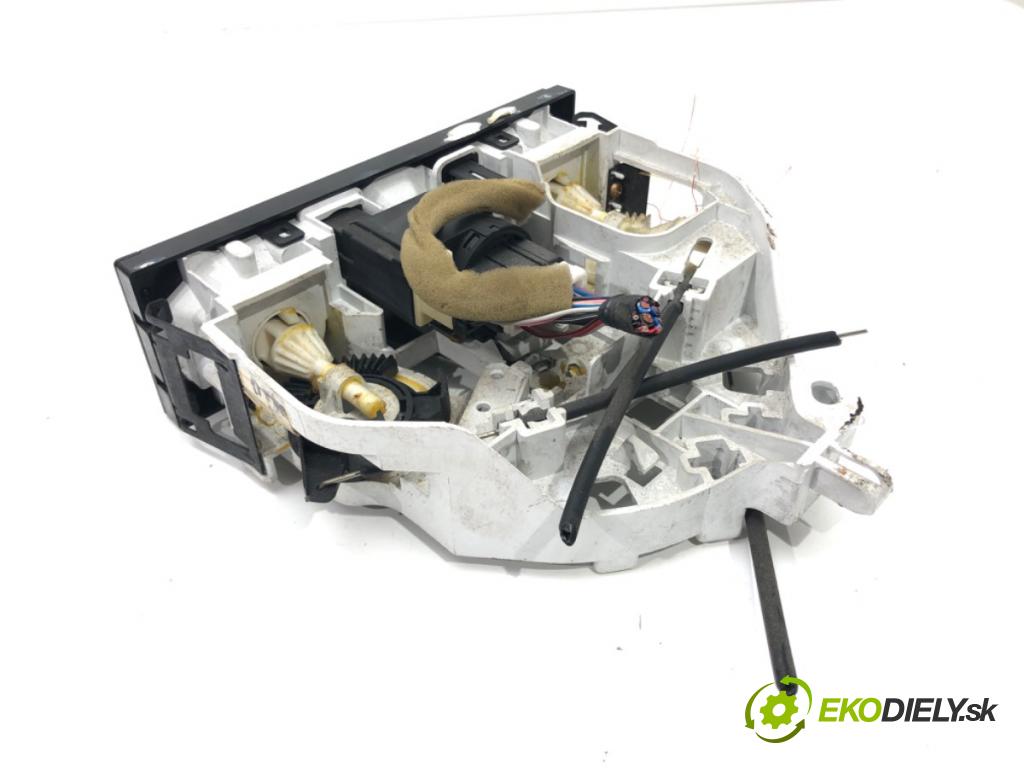 MAZDA MX-5 II (NB) 1998 - 2005    1.6 16V (NB6C) 81 kW [110 KM] benzyna 1998 - 2005  Panel ovládania kúrenia  (Prepínače, spínače, tlačidlá a ovládače kúrenia)