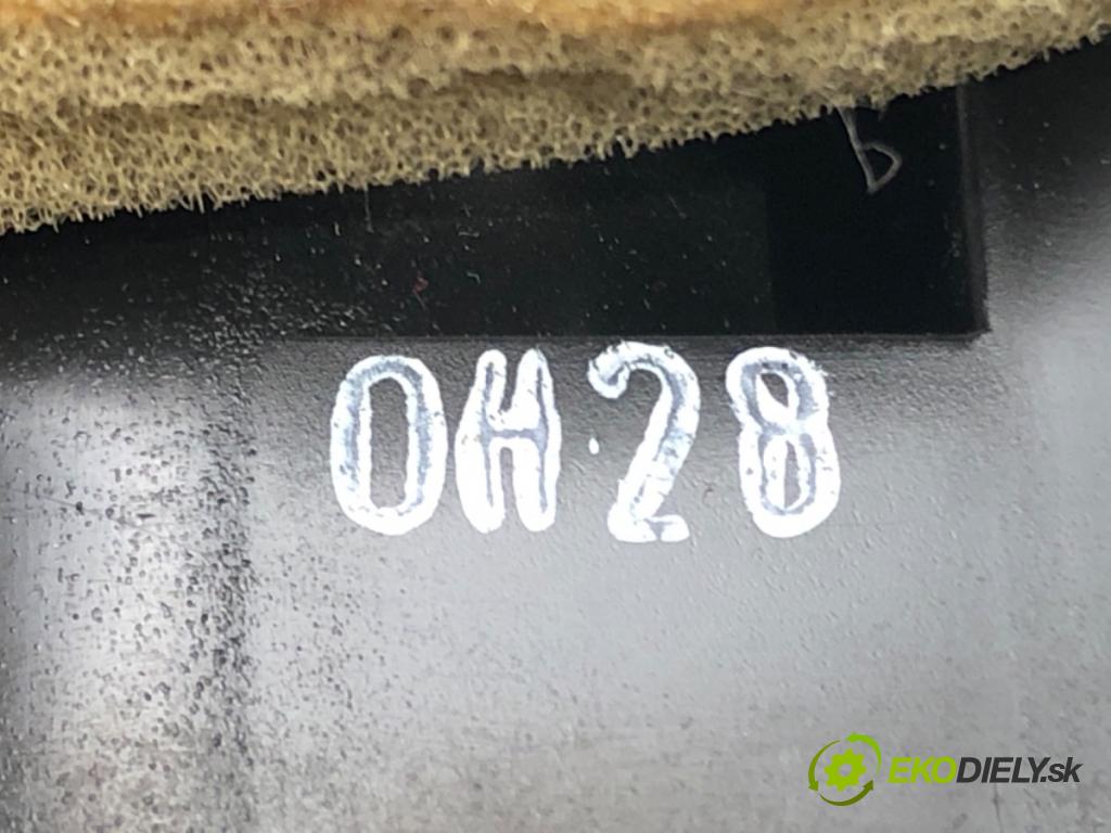 MAZDA MX-5 II (NB) 1998 - 2005    1.6 16V (NB6C) 81 kW [110 KM] benzyna 1998 - 2005  Panel ovládania kúrenia  (Prepínače, spínače, tlačidlá a ovládače kúrenia)