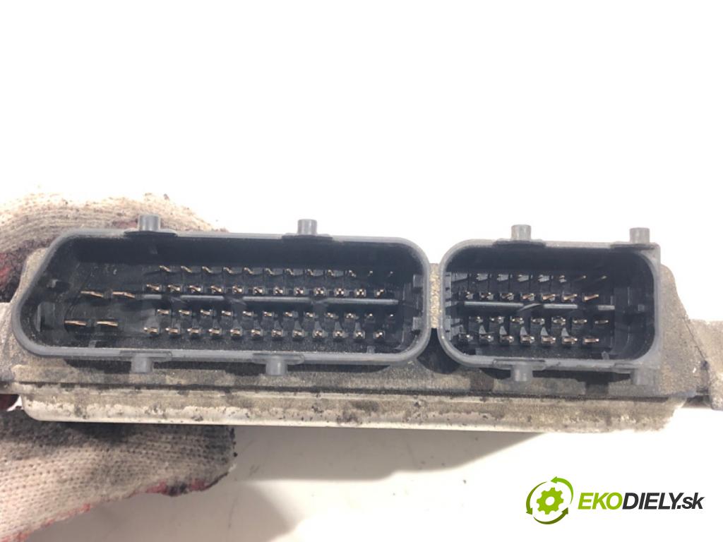 FIAT PANDA (169_) 2003 - 2022    1.2 (169.AXB11, 169.AXB1A) 44 kW [60 KM] benzyna 2  riadiaca jednotka Motor 55196261 (Riadiace jednotky)