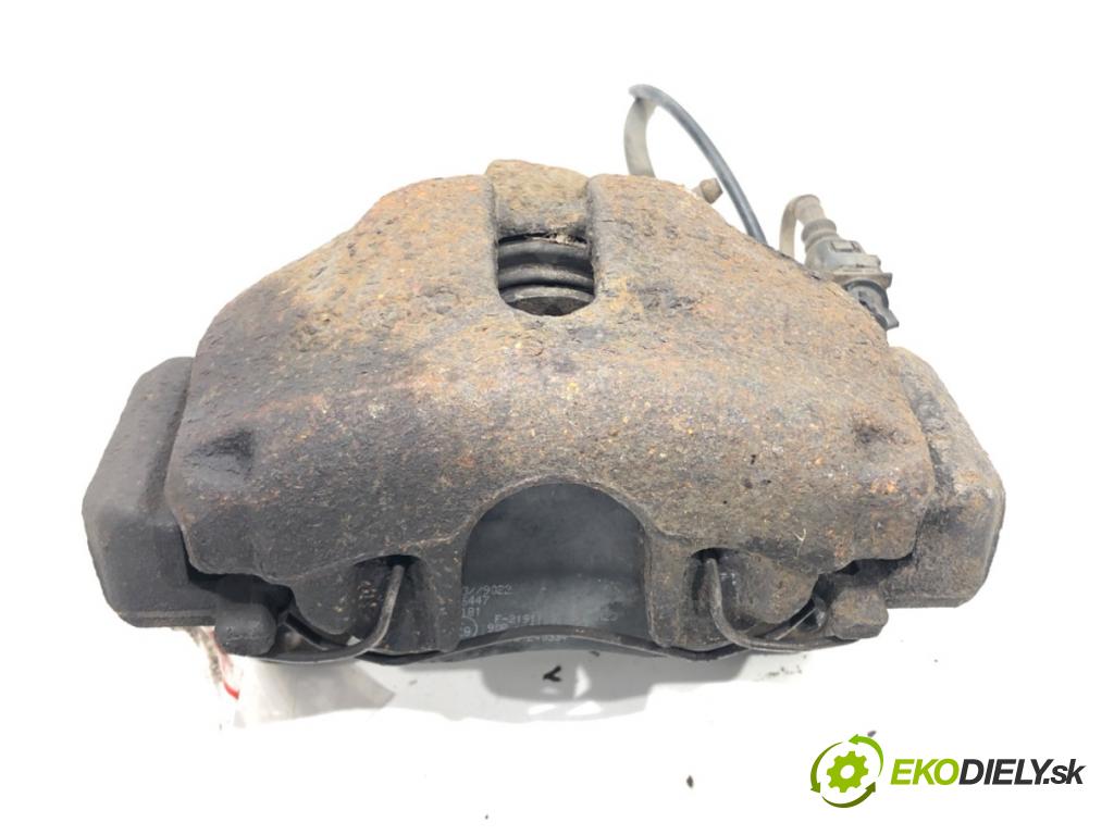 AUDI A6 C6 Avant (4F5) 2004 - 2011    2.0 TDI 100 kW [136 KM] olej napędowy 2005 - 2011  Brzdič strmeň pravy predný 