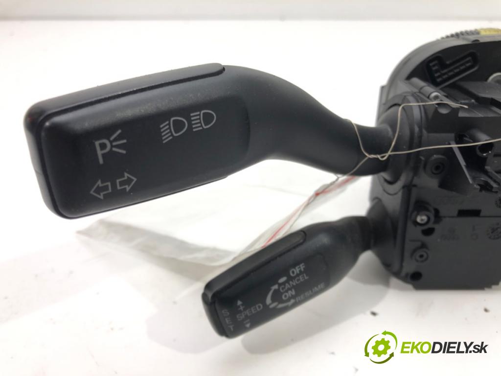 AUDI A6 C6 Avant (4F5) 2004 - 2011    2.0 TDI 100 kW [136 KM] olej napędowy 2005 - 2011  přepínač kombinovaný 4F0953549A (Ovládaní topení a přepínače)