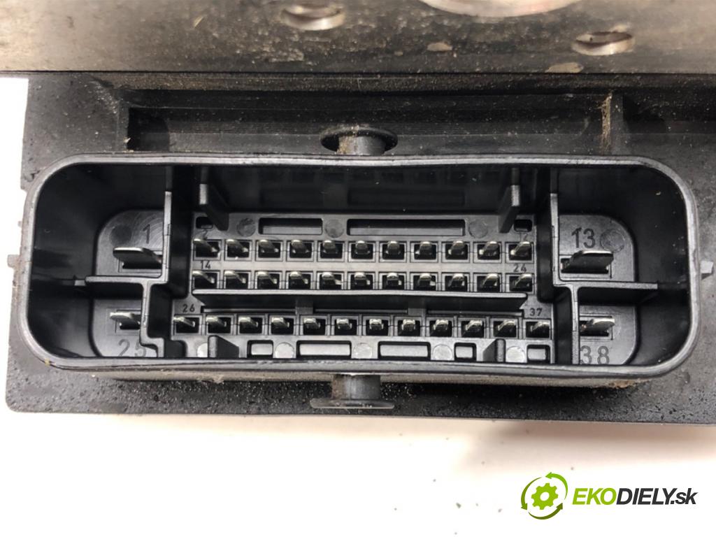 AUDI A6 C6 Avant (4F5) 2004 - 2011    2.0 TDI 100 kW [136 KM] olej napędowy 2005 - 2011  Pumpa ABS 4F0910517AC (Pumpy ABS)