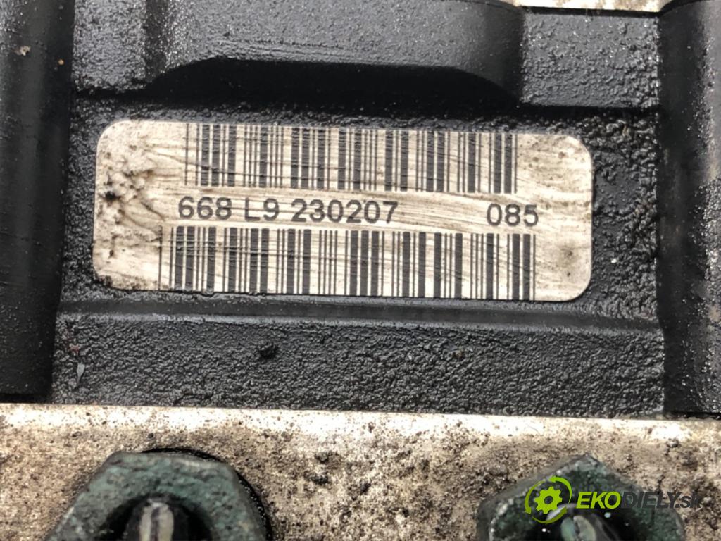 AUDI A6 C6 Avant (4F5) 2004 - 2011    2.0 TDI 100 kW [136 KM] olej napędowy 2005 - 2011  Pumpa ABS 4F0910517AC (Pumpy ABS)