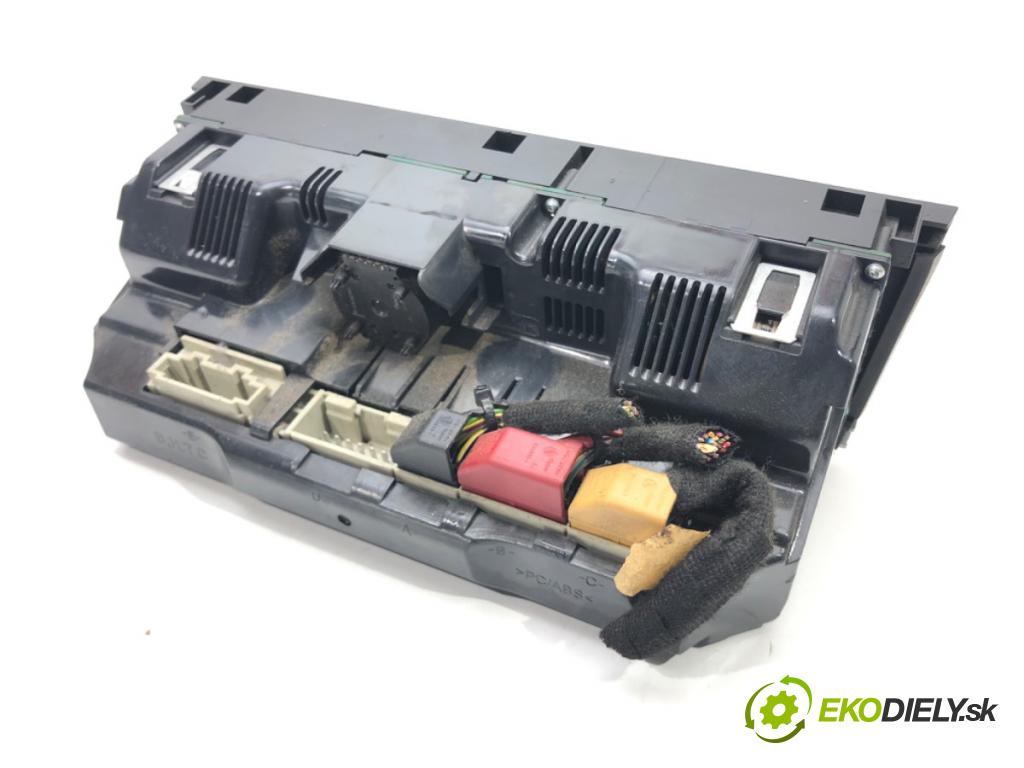 AUDI A6 C6 Avant (4F5) 2004 - 2011    2.0 TDI 100 kW [136 KM] olej napędowy 2005 - 2011  Panel ovládania kúrenia 4F1820043AG (Prepínače, spínače, tlačidlá a ovládače kúrenia)