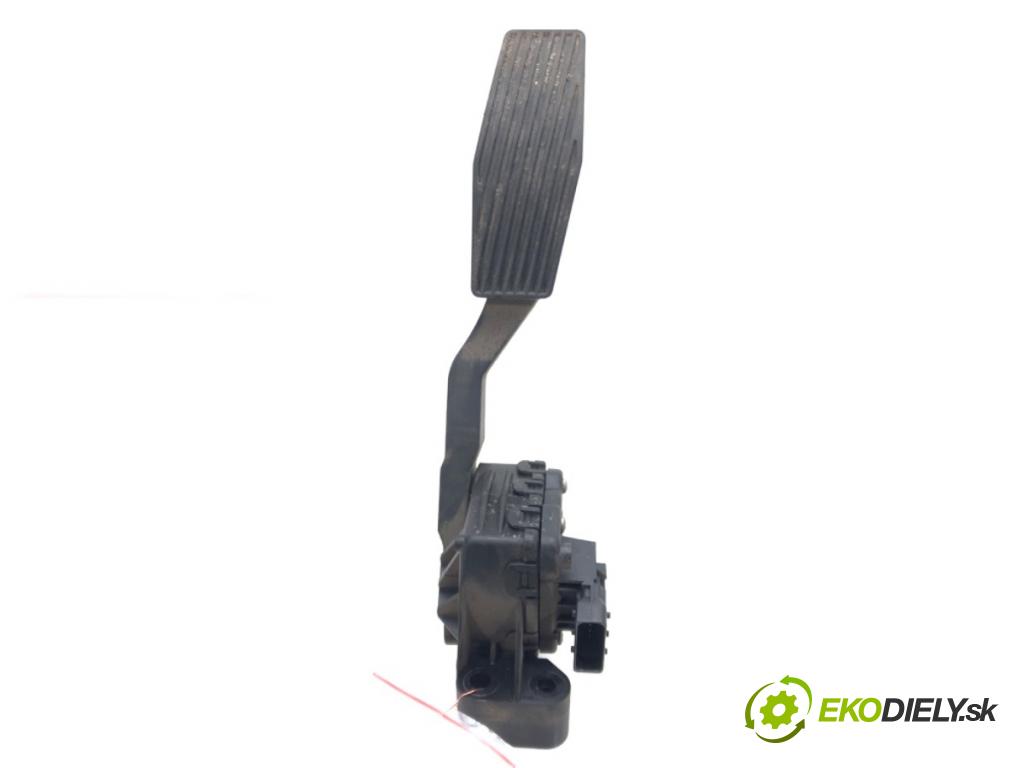 OPEL ASTRA G coupe (T98) 2000 - 2005    2.2 16V (F07) 108 kW [147 KM] benzyna 2000 - 2005  Potenciometer plynového pedálu 9157998BK (Pedále)