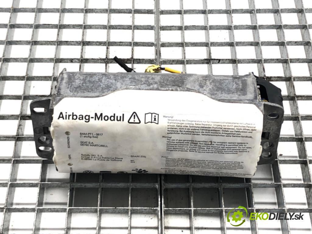 SEAT LEON (1P1) 2005 - 2013    1.9 TDI 77 kW [105 KM] olej napędowy 2005 - 2010  Palubná doska silentbloku pasy 1P0880204A