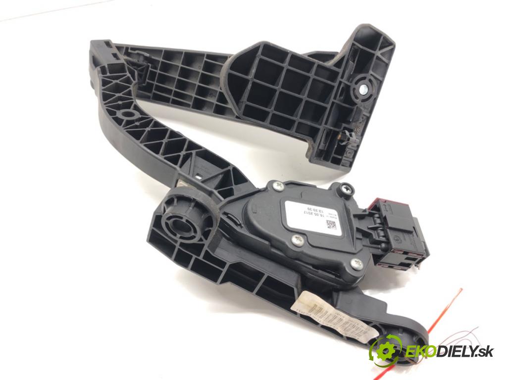 KIA CEED (JD) 2012 - 2018    1.6 CRDi 110 81 kW [110 KM] olej napędowy 2012 - 2  Potenciometer plynového pedálu 32700A6100 (Pedále)