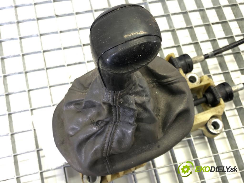 VOLVO S70 (874) 1996 - 2000    2.4 Turbo 142 kW [193 KM] benzyna 1997 - 2000  Kulisa  (Rýchlostné páky / kulisy)