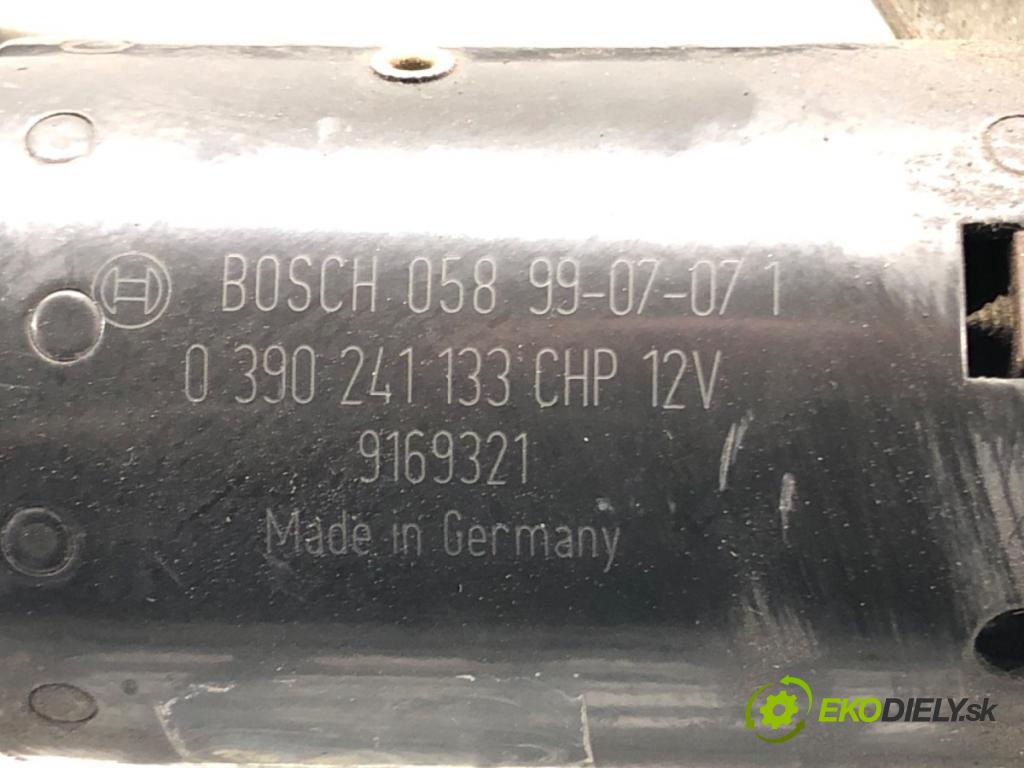 VOLVO S70 (874) 1996 - 2000    2.4 Turbo 142 kW [193 KM] benzyna 1997 - 2000  Mechanizmus stieračov predný 9127592 (Motorčeky stieračov predné)