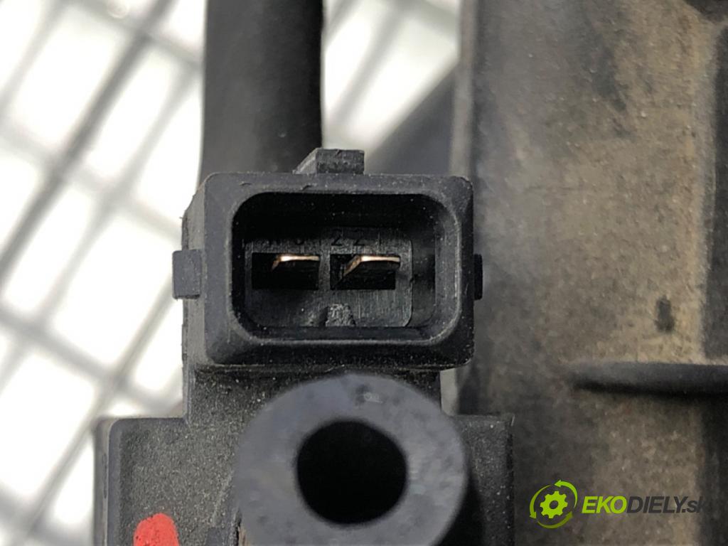 VOLVO S70 (874) 1996 - 2000    2.4 Turbo 142 kW [193 KM] benzyna 1997 - 2000  Obal filtra vzduchu 9445349 (Obaly filtrov vzduchu)