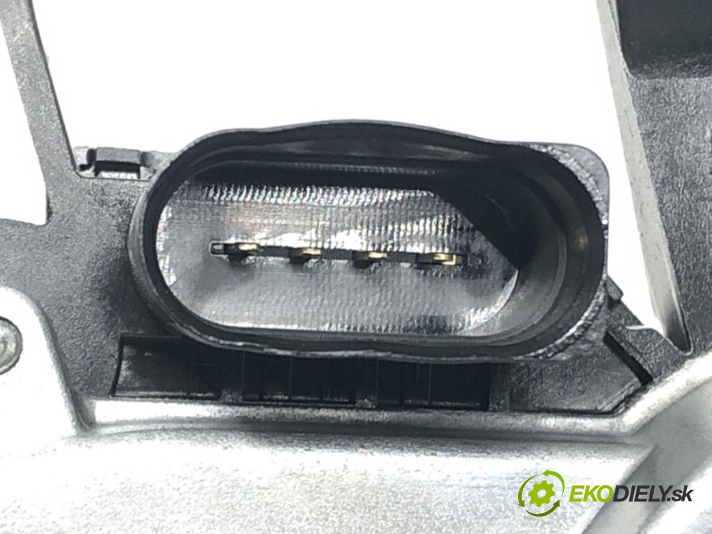SKODA OCTAVIA III Combi (5E5, 5E6) 2012 - 2022    2.0 TDI 110 kW [150 KM] olej napędowy 2012 - 2022  motor stěračů zadní část 5F4955711