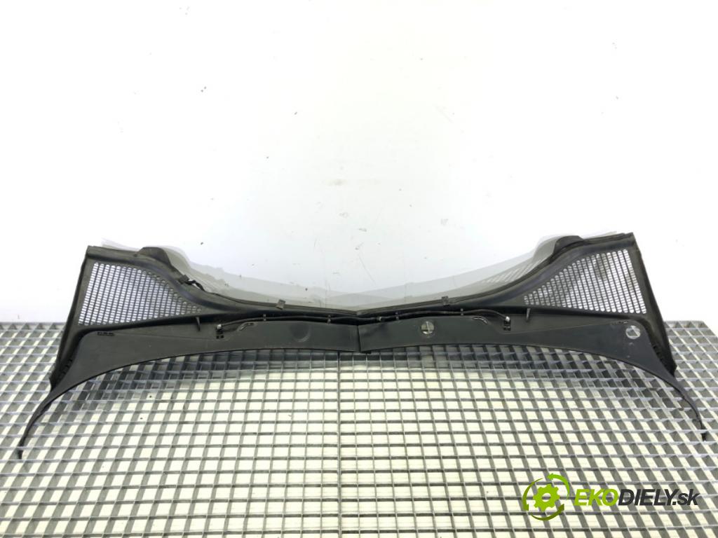 SKODA OCTAVIA III Combi (5E5, 5E6) 2012 - 2022    2.0 TDI 110 kW [150 KM] olej napędowy 2012 - 2022  Torpédo, plast pod čelné okno 5E1819416A 5E1819415A (Torpéda)