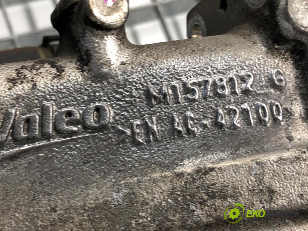 SKODA OCTAVIA III Combi (5E5, 5E6) 2012 - 2022    2.0 TDI 110 kW [150 KM] olej napędowy 2012 - 2022  Potrubie sacie, sanie M157812G (Sacie potrubia)