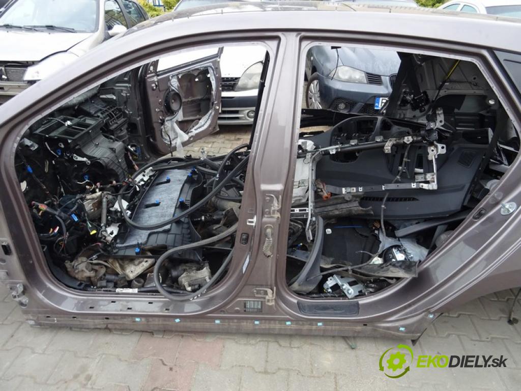 HYUNDAI ix35 (LM, EL, ELH) 2009 - 2022    2.0 CRDi 4WD 135 kW [184 KM] olej napędowy 2010 -   KAROSERIA ČTVRŤÁK blatník zadní část levý pravý POŠTY: prahy střecha PANORÁMA