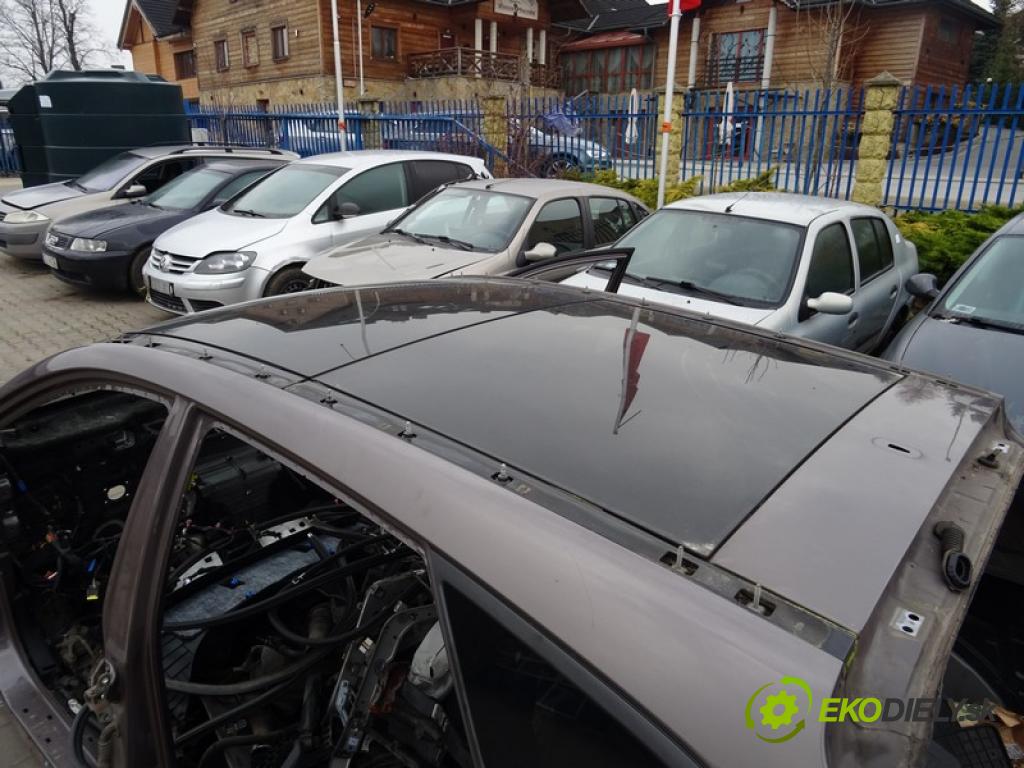 HYUNDAI ix35 (LM, EL, ELH) 2009 - 2022    2.0 CRDi 4WD 135 kW [184 KM] olej napędowy 2010 -   KAROSERIA ČTVRŤÁK blatník zadní část levý pravý POŠTY: prahy střecha PANORÁMA