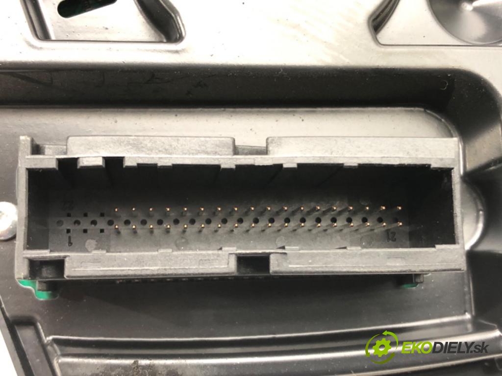 OPEL ZAFIRA B Nadwozie pełne/minivan (A05) 2005 - 2015    1.9 CDTI VAN (M75) 110 kW [150 KM] olej napędowy 2  Prístrojovka 13216676 (Prístrojové dosky, displeje)