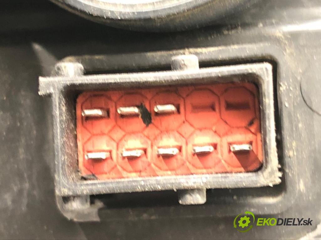 OPEL VECTRA C Kombi (Z02) 2003 - 2009    1.9 CDTI (F35) 110 kW [150 KM] olej napędowy 2004   Svetlomet pravy 155888-00 (Pravé)