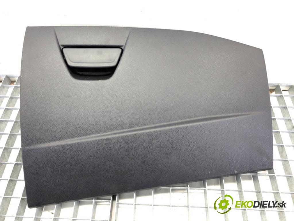 FORD FOCUS III Turnier 2010 - 2022    1.6 TDCi ECOnetic 77 kW [105 KM] olej napędowy 2012 - 2022  Priehradka, kastlík spolujazdca  (Priehradky, kastlíky)