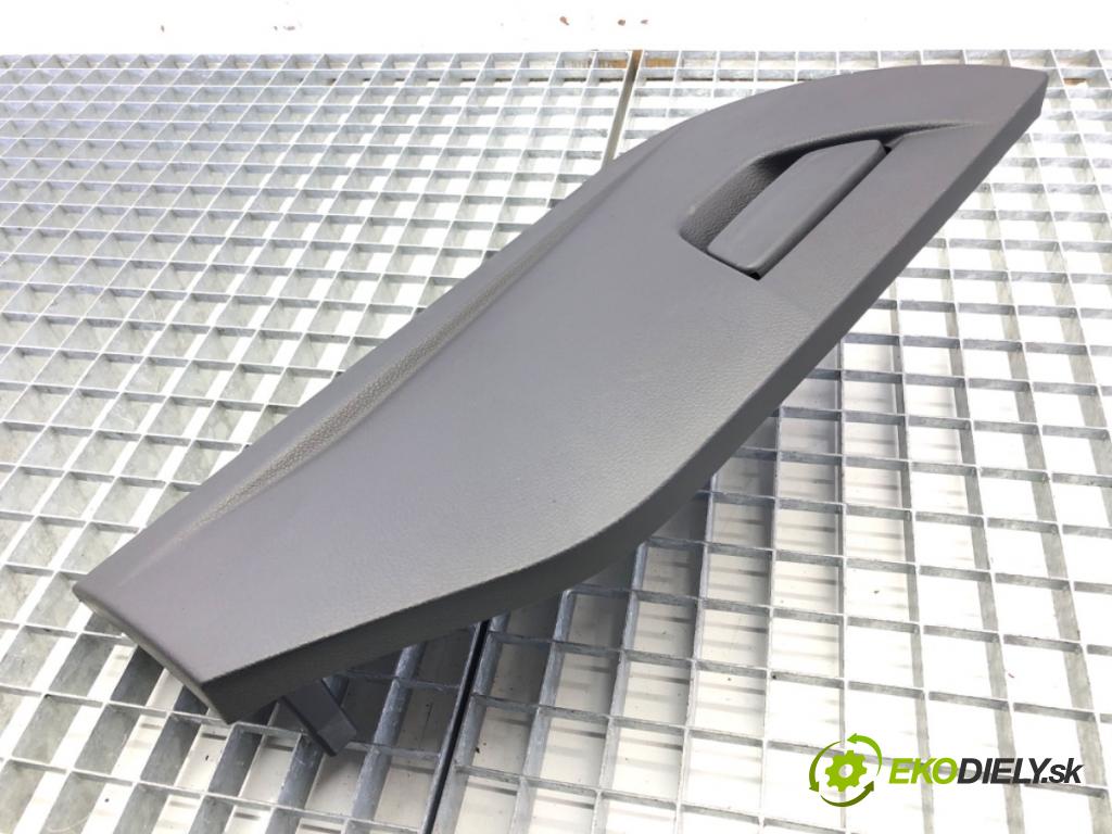 FORD FOCUS III Turnier 2010 - 2022    1.6 TDCi ECOnetic 77 kW [105 KM] olej napędowy 2012 - 2022  Priehradka, kastlík spolujazdca  (Priehradky, kastlíky)