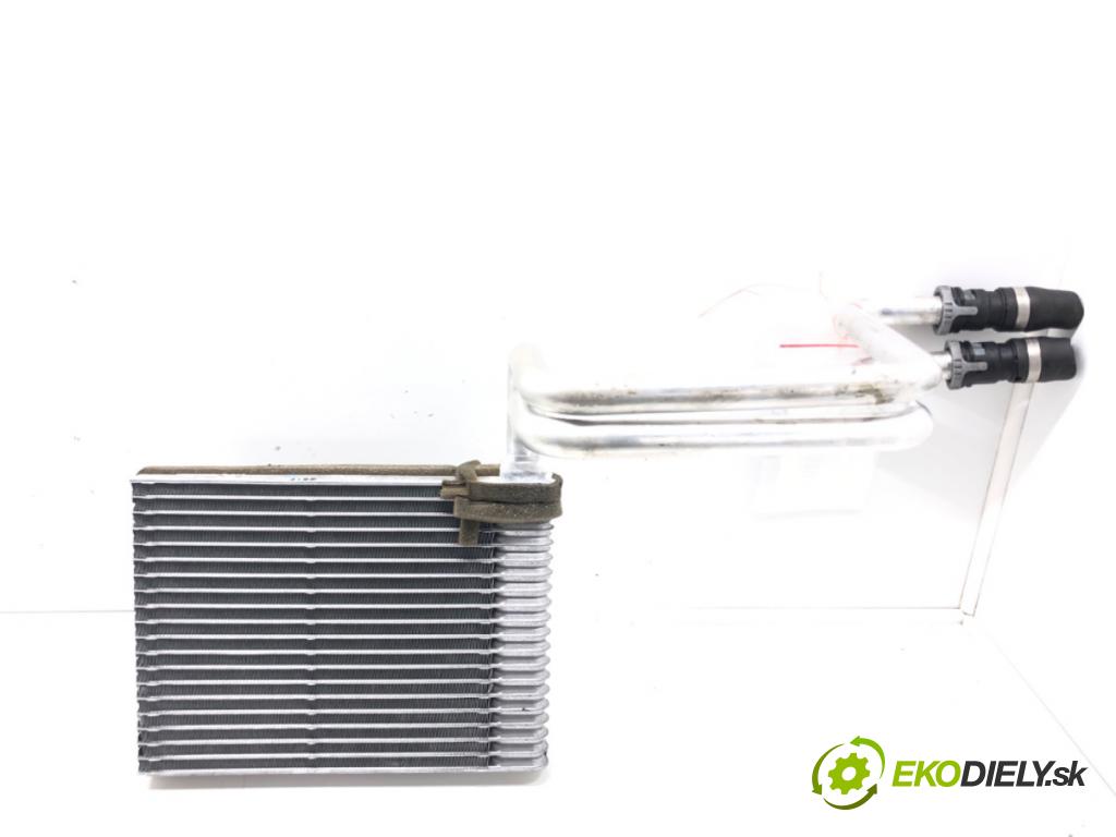 FORD FOCUS III Turnier 2010 - 2022    1.6 TDCi ECOnetic 77 kW [105 KM] olej napędowy 201  topné těleso radiátor topení AMFH-18476-AA (Radiátory topení)