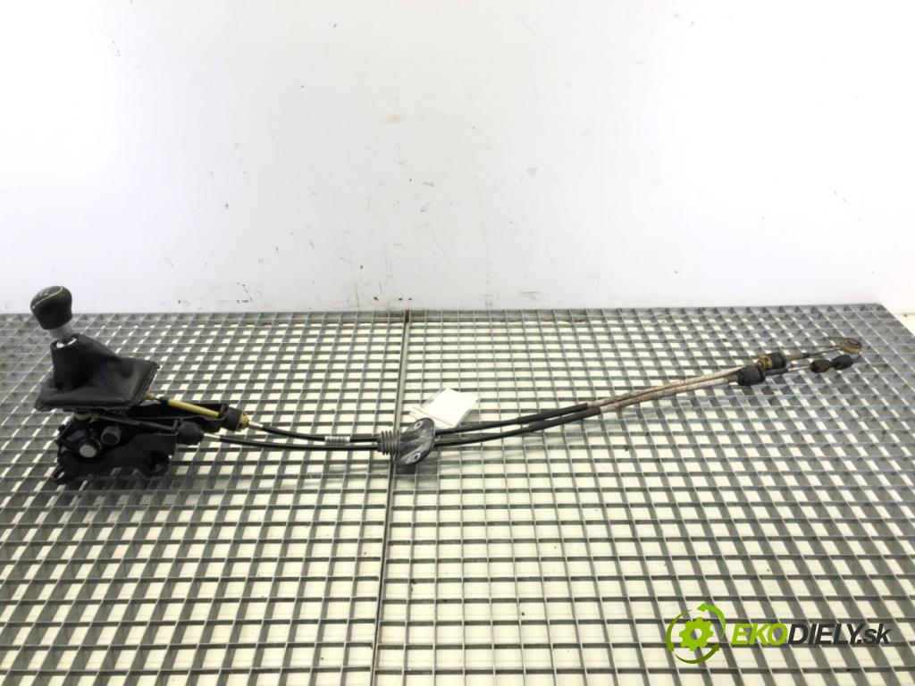 FORD FOCUS III Turnier 2010 - 2022    1.6 TDCi ECOnetic 77 kW [105 KM] olej napędowy 201  Kulisa  (Rýchlostné páky / kulisy)