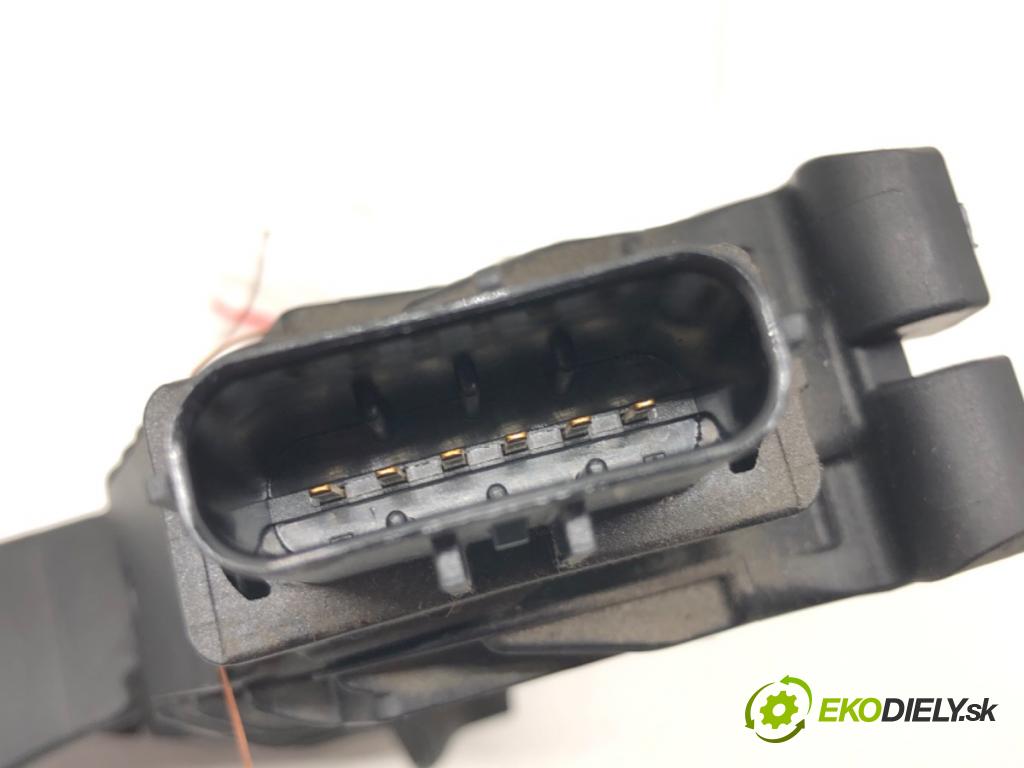 VW ARTEON (3H7, 3H8) 2017 - 2022    2.0 TSI 4motion 206 kW [280 KM] benzyna 2017 - 202  Potenciometer plynového pedálu 5Q1723503H (Pedále)