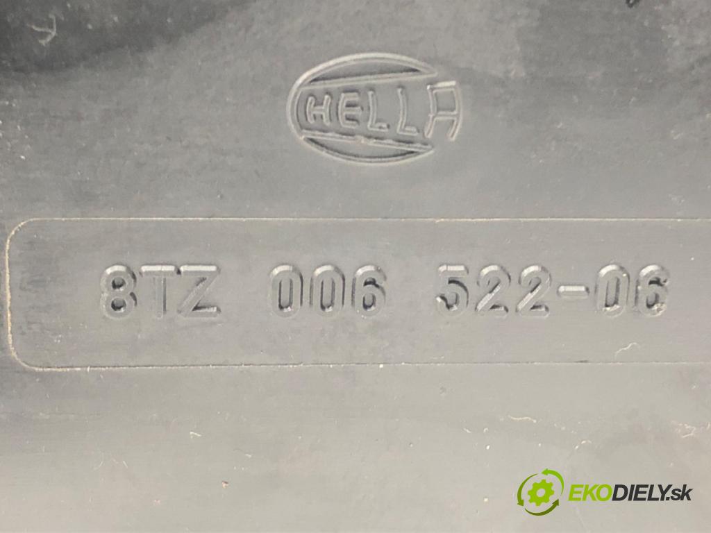 AUDI A4 B5 (8D2) 1994 - 2001    1.8 92 kW [125 KM] benzyna 1994 - 2000  pumpa centrálneho zámku 4A0862257J (Riadiace jednotky centrálneho zámku)