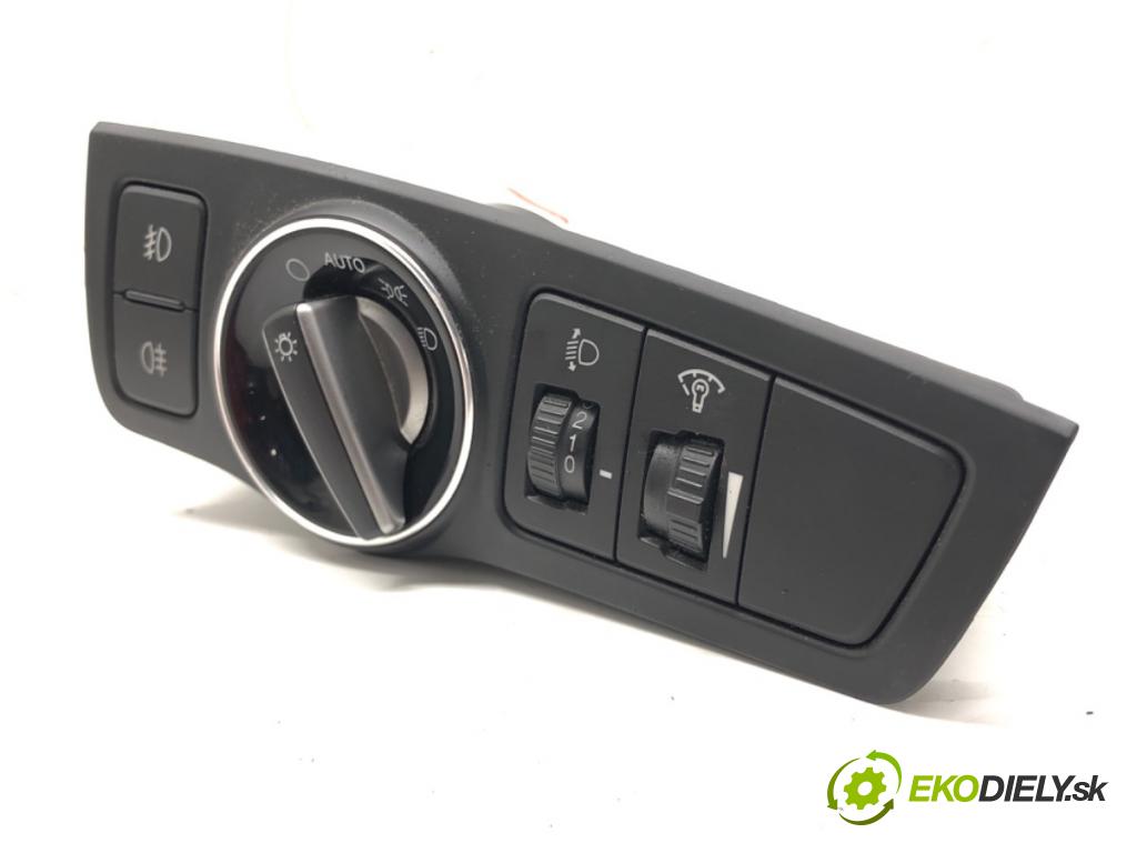 HYUNDAI i40 I (VF) 2012 - 2022    1.7 CRDi 100 kW [136 KM] olej napędowy 2012 - 2022  spínač světel 93300-3Z100