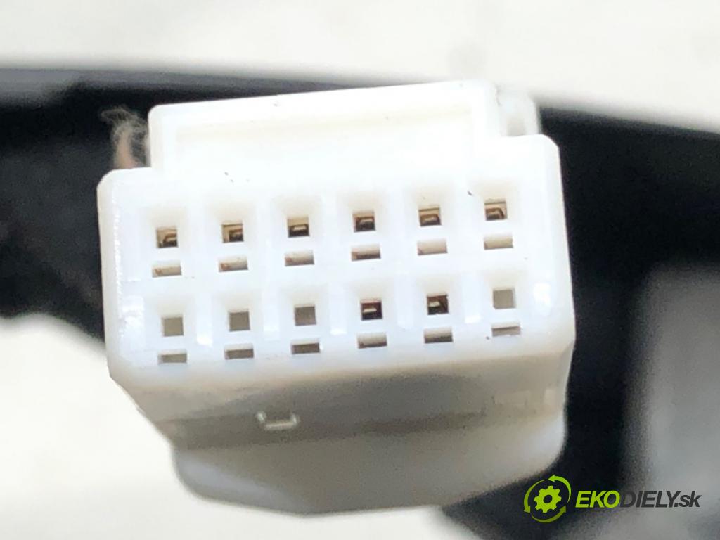 HYUNDAI i40 I (VF) 2012 - 2022    1.7 CRDi 100 kW [136 KM] olej napędowy 2012 - 2022  Volant  (Volanty)